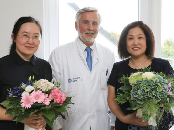 Prof. Dr. Schönau (Mitte) und zwei Ärztinnen aus dem Children’s Hospital in Shenyang, Foto: Uniklinik Köln