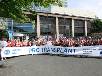 Zahlreiche Organtransplantierte nehmen teil, Foto: Dorothea Hensen