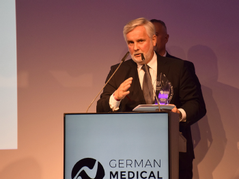 Prof. Dr. Eckhard Schönau, Foto: Jörn Grabert
