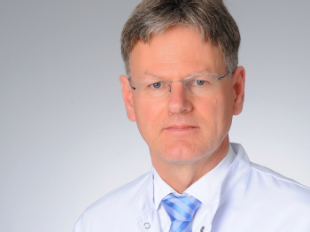 Prof. Dr. Dirk Stippel, Foto: Michael Wodak