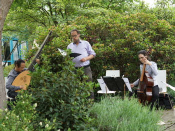 Die Musiker im Garten des Zentrum für Palliativmedizin, Foto: Alexandra Fingas