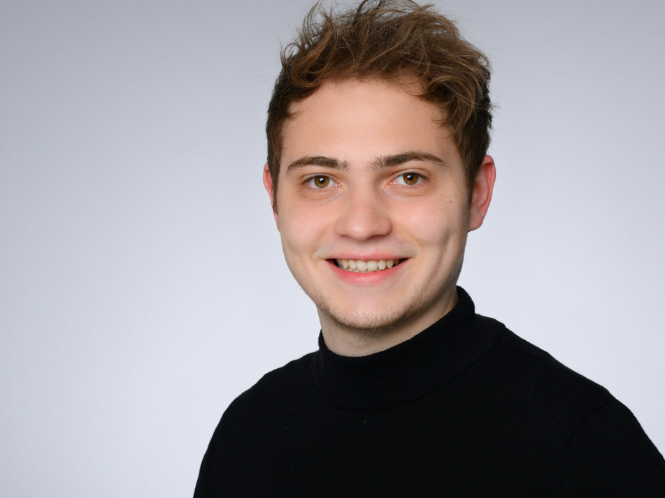 Scharfenberg, Daniel