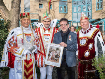 (v.l.) Jungfrau Aenne, Prinz Niklas I., Prof. Dr. Raymond Voltz und Bauer Clemens, Foto: Christian Wittke
