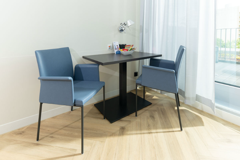 wahlleistung-zimmer-sitzen-7141-uniklinik-koeln.jpg