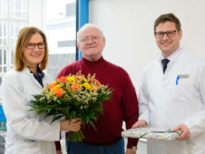 Prof. Dr. Dirk Beutner und Dr. Ruth Lang-Roth bedankten bei Heinrich Remagen für das großartige Engagement Prof. Dr. Dirk Beutner und Dr. Ruth Lang-Roth bedankten bei Heinrich Remagen für das großartige Engagement