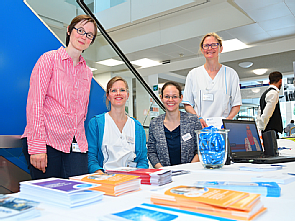 Das Team des Info-Stands bekam viel positive Resonanz zur Arbeit der Pflegekräfte an der Uniklinik Köln. Foto: Uniklinik Köln
