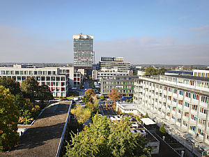 Blick auf das Bettenhaus, Foto: Uniklinik Köln
