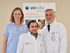Brigitte Müller (Bc.PT), Priv.-Doz. Dr. Oliver Semler und Prof. Dr. Eckhard Schönau (v. l.) Foto: Uniklinik Köln Brigitte Müller (Bc.PT), Priv.-Doz. Dr. Oliver Semler und Prof. Dr. Eckhard Schönau (v. l.) Foto: Uniklinik Köln