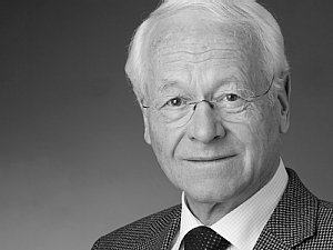 Prof. Dr. Dr. Heinz Pichlmaier, Foto: Uniklinik Köln Prof. Dr. Dr. Heinz Pichlmaier, Foto: Uniklinik Köln
