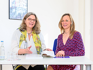 Sabine Schell-Dürscheidt und Sylvia Herber (v.l.), Foto: Michael Wodak