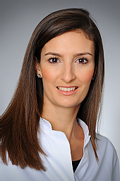 Dr. Joana Adler