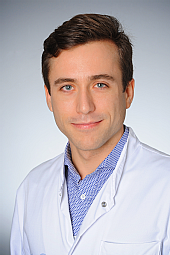 Dr. Simon Braumann