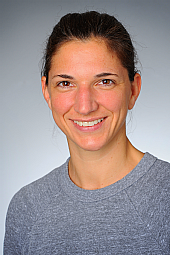  Nadine Apetz