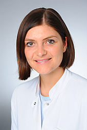 Dr. Julia Püsken