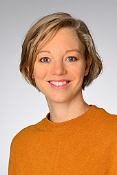Dr. Anna Gundert