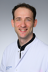 Dr.--Simon-Michael