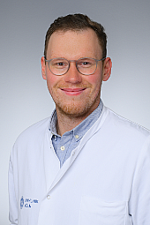 Dr. med. univ.--Eckel-Hans