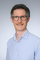 Univ.-Prof. Dr. rer. nat.--Riffelmacher-Thomas